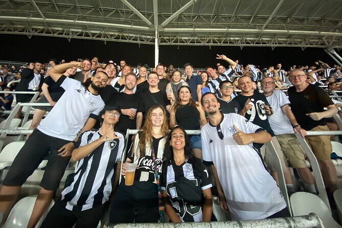 Rio de Janeiro: Join a Botafogo soccer game with locals - Key Points
