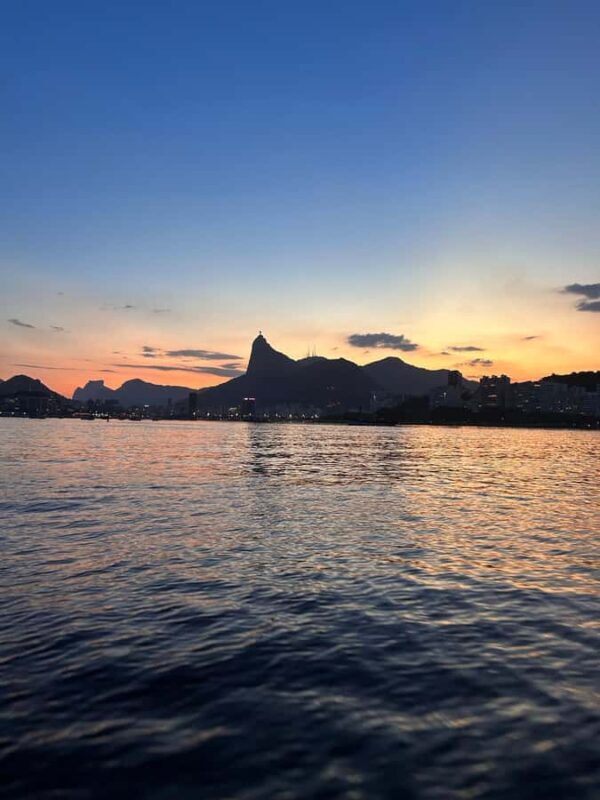 Rio de Janeiro: SpeedBoat Tour - Sunset with Beer - Key Points