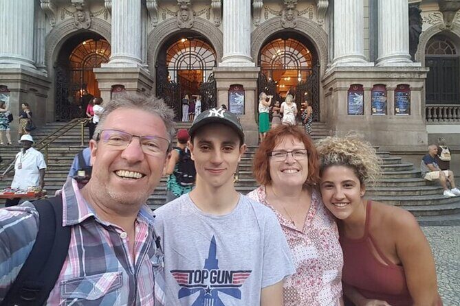 Rio de Janeiro Street Art Private Walking Tour with a Guide - Engaging First Impressions