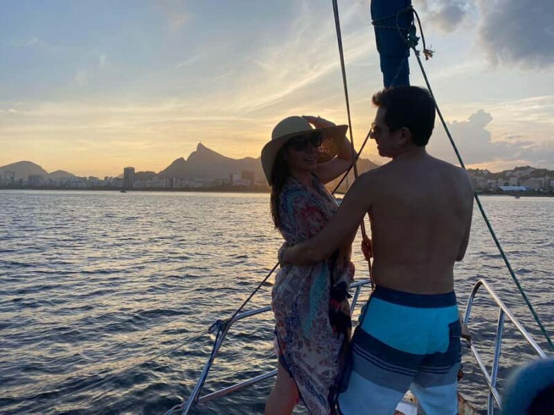 Rio de Janeiro: Sunset Sailboat Tour with Open Bar - FAQs
