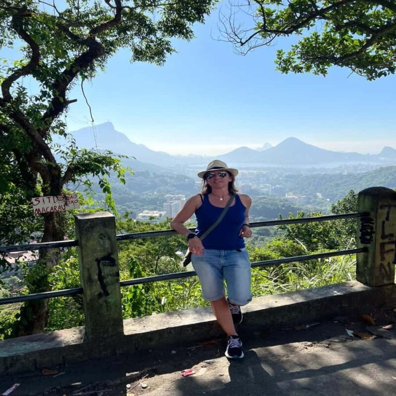 Rio: Favela Rocinha Tour with Local Guide & Secret Spots - Who Should Consider This Tour?