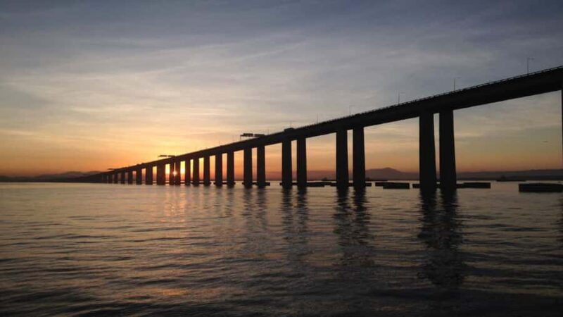 Rio: Guanabara Bay Boat Trip by Catamaran with Audio Guide - Setting Off from Marina da Gloria