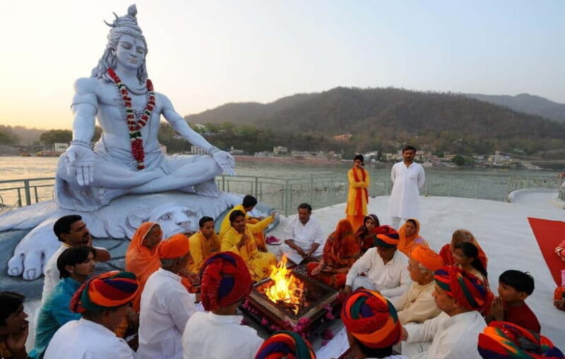 Rishikesh: Walking Tour of Ashrams and Ghats - Key Points