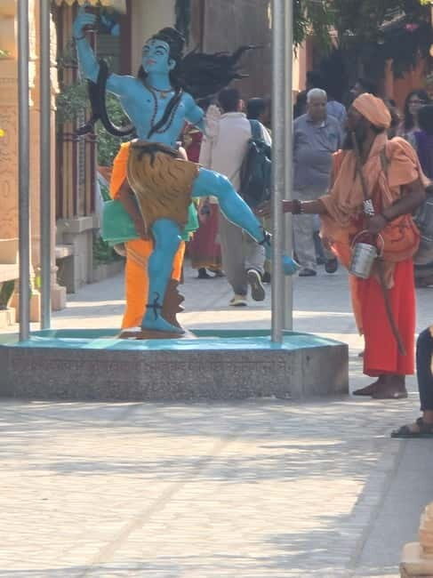 Rishikesh: Walking Tour with Lakshman Jhula & Ganga Aarti - Key Points