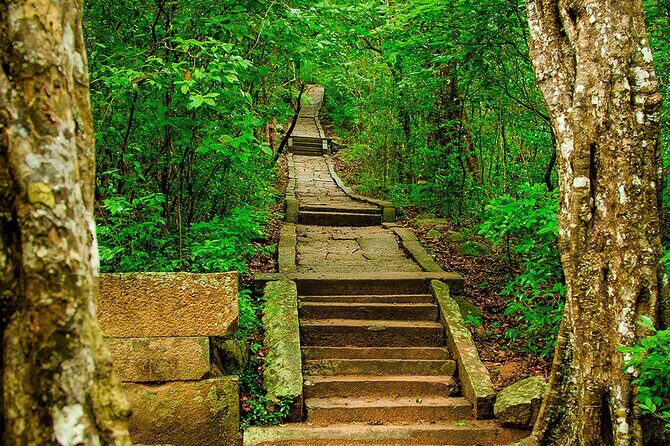 Ritigala, Kala Wewa and Namal Uyana from Sigiriya - Frequently Asked Questions