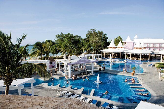 Riu Palace Tropical Bay Resort Private Airport Transfer - Who Will Benefit Most from This Transfer?