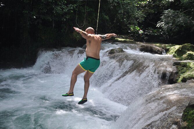 River Tubing, Horseback Riding and Blue Hole from Montego Bay - FAQ