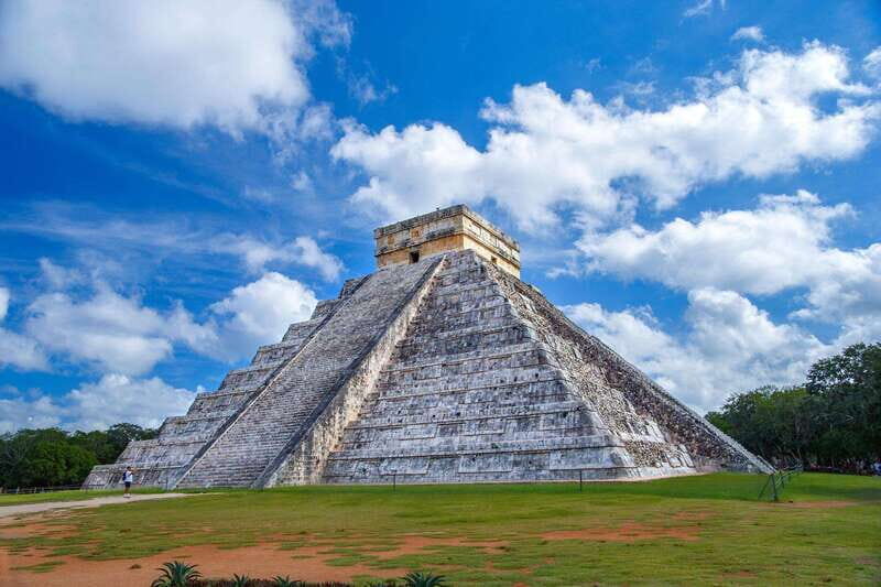 Riviera Maya: Chichen Itza Early Access with Pick-up & Lunch - Free Time & Exploration