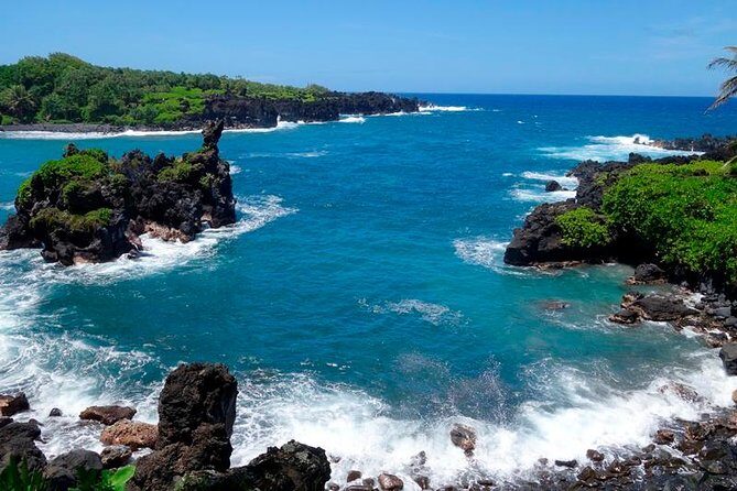 Road to Hana in Mercedes Van: Waterfalls and Black Sand Beach - A Full-Day Adventure with a Focus on Natural Beauty and Local Culture
