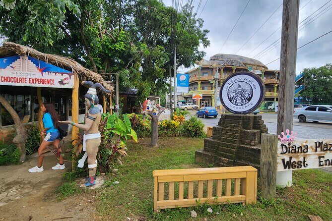 Roatan Excursion: Rum Company, Chocolate Factory with Sloths Park - Key Points