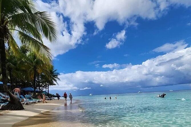 Roatan Local Island Tour, Seeing Animals and Beach Break - FAQ