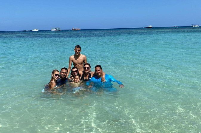 Roatan Monkeys and sloth, Snorkel, chocolate rum cake and beach - FAQ