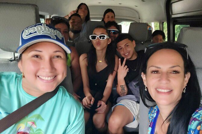 Roatan : Private Customizeble Tour with Driver & Guide - Authentic Experiences and Authentic Guides