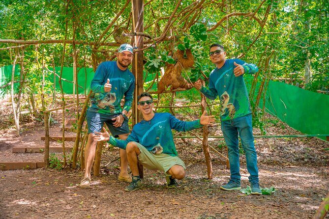 Roatan Private Excursion and Monkey Sloth Sanctuary - Key Points