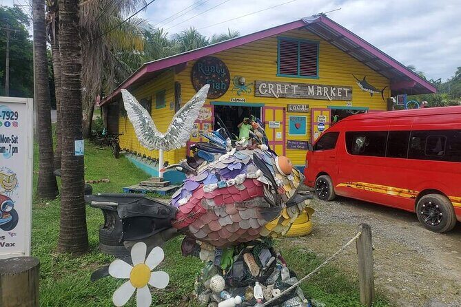 Roatan Private island tour In Honduras - Key Points