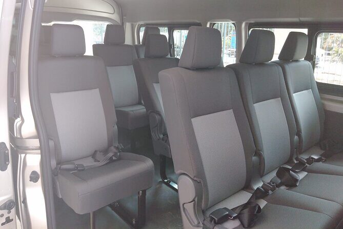 Roatan: Shuttle Service & Transport - Exploring Roatan with the Shuttle Service & Transport by Detour Roatan