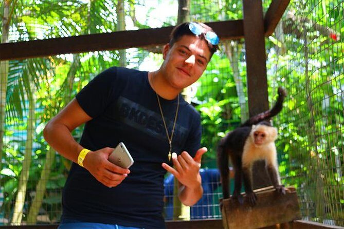 Roatan Sun & Fun Custom Private Island Tour - Exploring the Roatan Sun & Fun Custom Private Island Tour