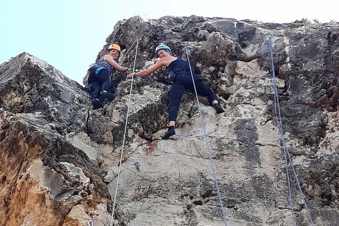 Rock Climbing Adventure in Cascais, Lisbon - An In-Depth Look at the Cascais Climbing Experience