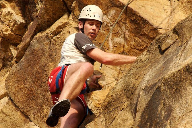 Rock Climbing at the Kangaroo Point Cliffs in Brisbane - Key Points