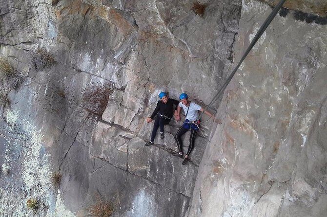 Rock Climbing whole day - Discover the Thrill of a Full-Day Rock Climbing Adventure in Suesca, Colombia