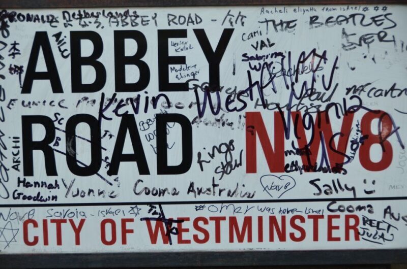 Rock n Roll London Tour By London Taxi - The Experience: What Its Like on the Road