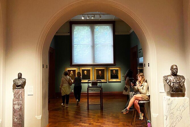 Rogues and Rebels Private Tour in National Portrait Gallery - Key Points