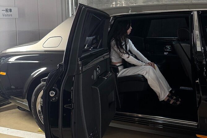 Rolls-Royce Chauffer Transportation - The Experience in Detail: Navigating Tokyo with a Luxury Touch