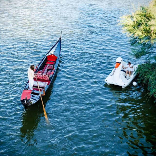 Roma: The one and only Roma Gondola tours on the lake! - Final Thoughts: Who Is This Tour Best For?