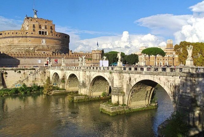 Roman Farewell: Exclusive Airport Transfer from City Center - Who Would Benefit Most?
