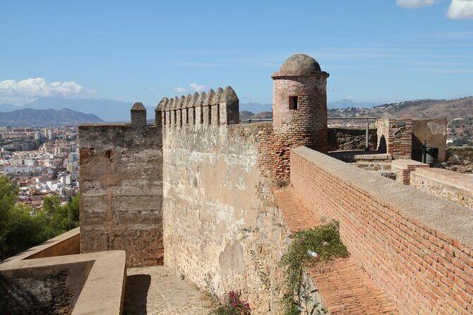 Roman Theatre and Alcazaba of Málaga Tour - A Closer Look at the Roman Theatre and Alcazaba Tour