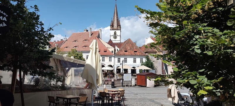 Romania: 7-Day Tour with Accommodation and Meals - Key Points