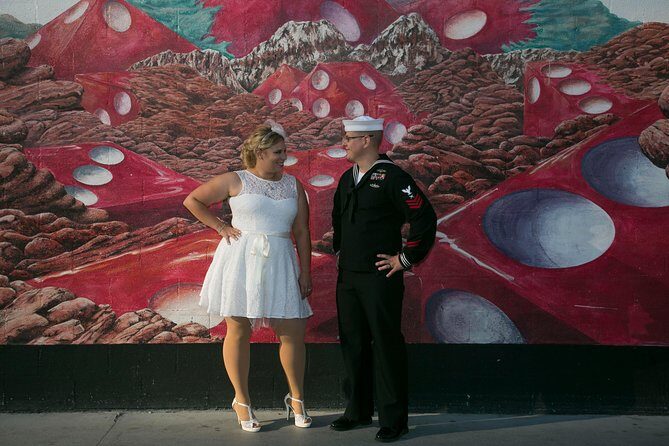 Romantic 2 Hour Photo Tour by Limousine - Key Points