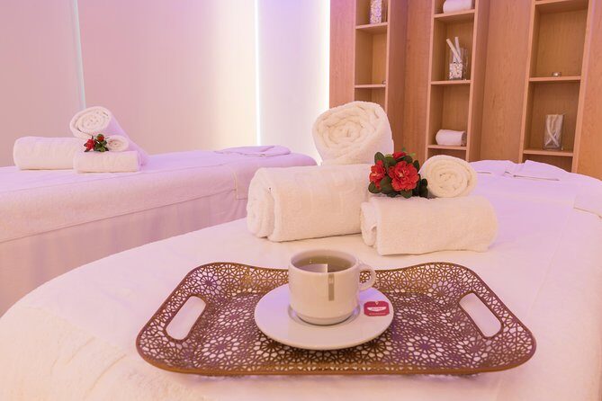 Romantic couple massage + SPA entry and private jacuzzi with cava - A Romantic Mallorca Spa Day: Couples Massage, Private Jacuzzi, and Wellness