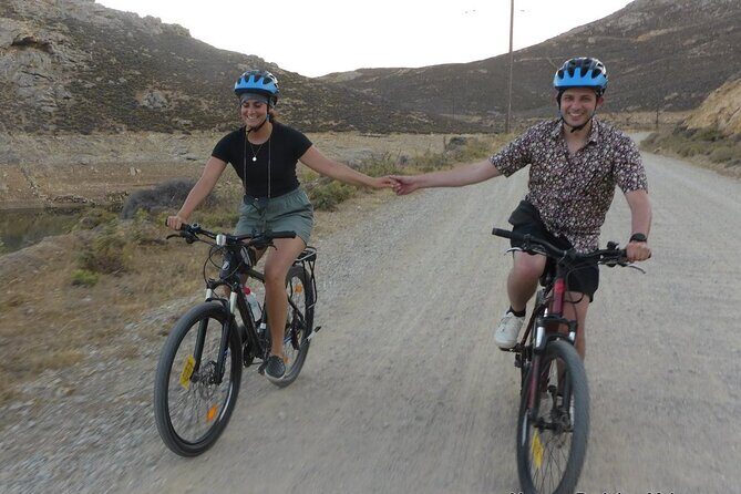 Romantic Cycling Tour with Private Picnic at the beach - Wrapping It Up