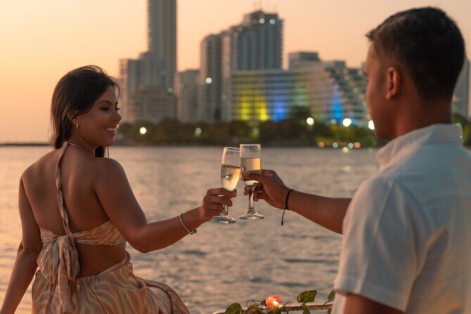 Romantic Date Night in the Bay of Cartagena - A Closer Look at the Romantic Bay Cruise Experience