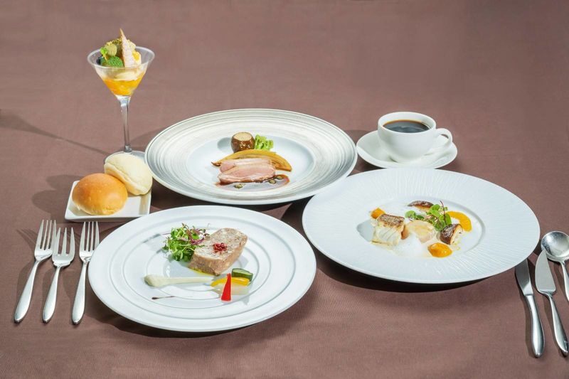 Romantic Deluxe Concerto Cruise in Kobe - Meal packages change the value