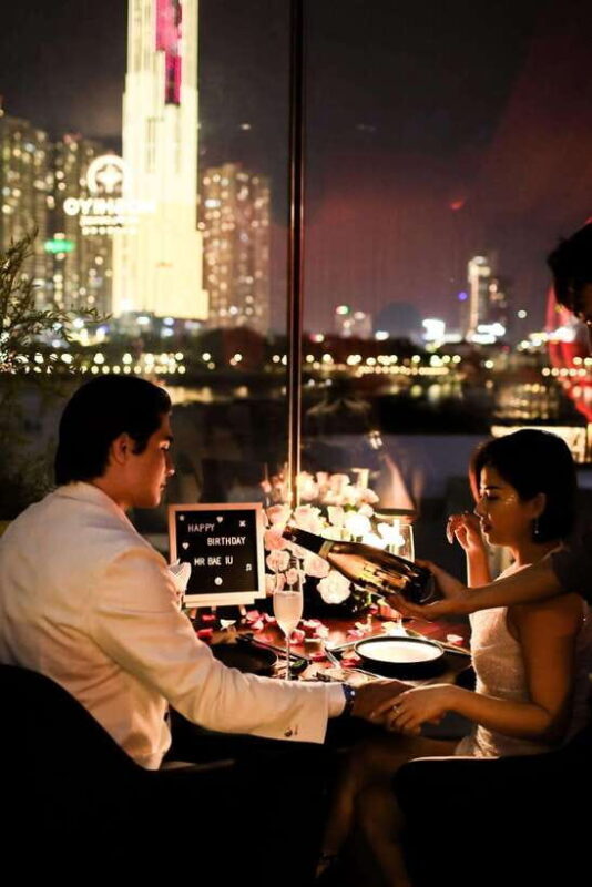 Romantic Honeymoon Dinner With Sightseeing Cruise On River - Romantic Honeymoon Dinner With Sightseeing Cruise On River