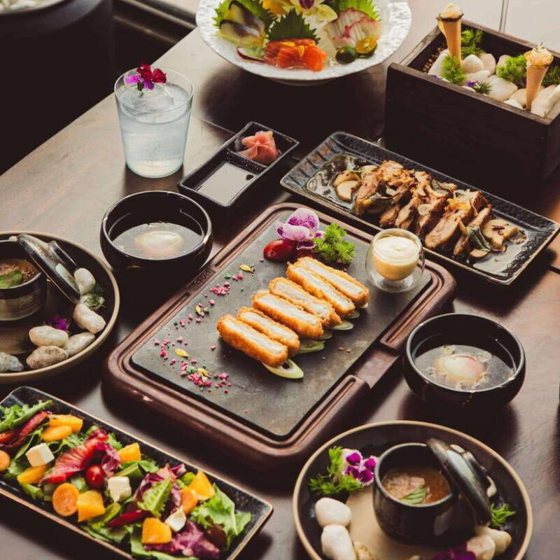 Romantic Honeymoon Dinner With Sightseeing Cruise On River - Why You Should Consider This Tour