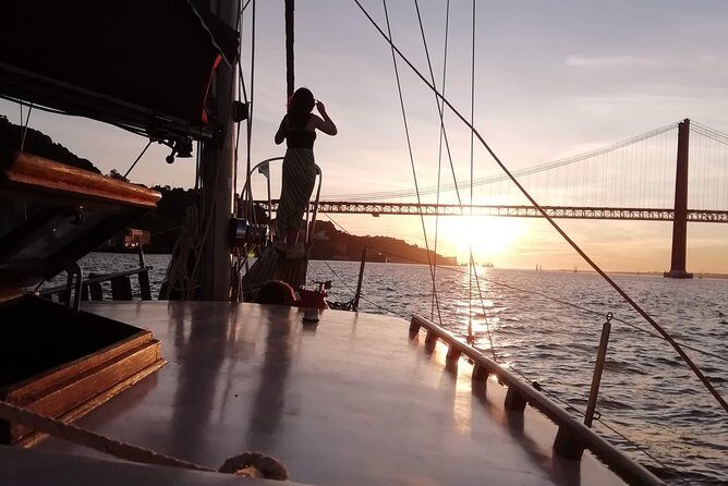 Romantic Lisbon on a Lovely Vintage Sailboat - Exploring the Experience: A Closer Look at the Itinerary