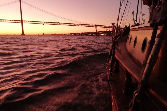 Romantic Lisbon on a Lovely Vintage Sailboat - FAQ