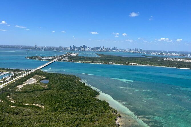 Romantic Miami Helicopter Tour with Champagne for Two - Key Points