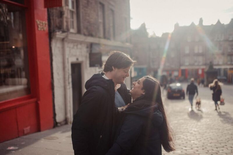 Romantic Photoshoot Experience for Couples in Edinburgh - Key Points