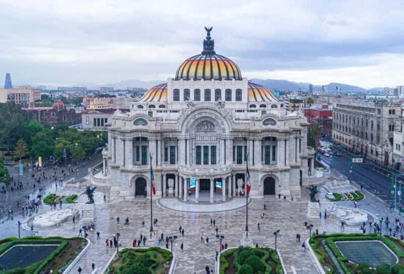 Romantic Private Walking Tour in Mexico City - The Experience and Its Value