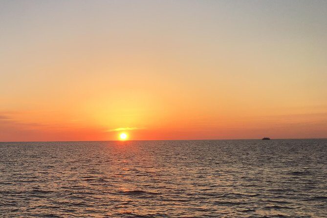 Romantic sunset - private - Authentic Reviews and What They Reveal