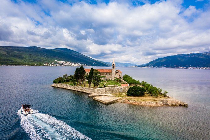 Romantic Sunset Tour in Boka Bay by Speedboat - Why Choose This Tour?