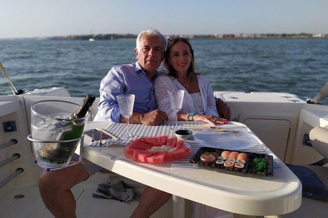 Romantic walk in the Bay of Cadiz - Key takeaways