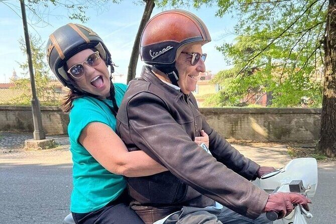Rome by Vespa with a local - Key Points