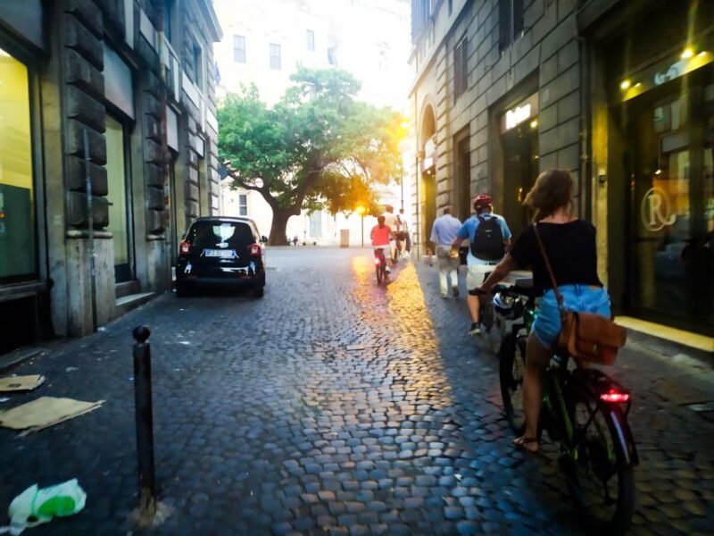 Rome :guided night e-bike tour with typical ice-cream - A Deep Dive Into the Rome Night E-bike Tour