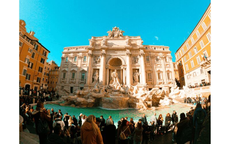 Rome: Guided Tour of its Squares and Fountains for Spanish Speakers - Analyzing the Value