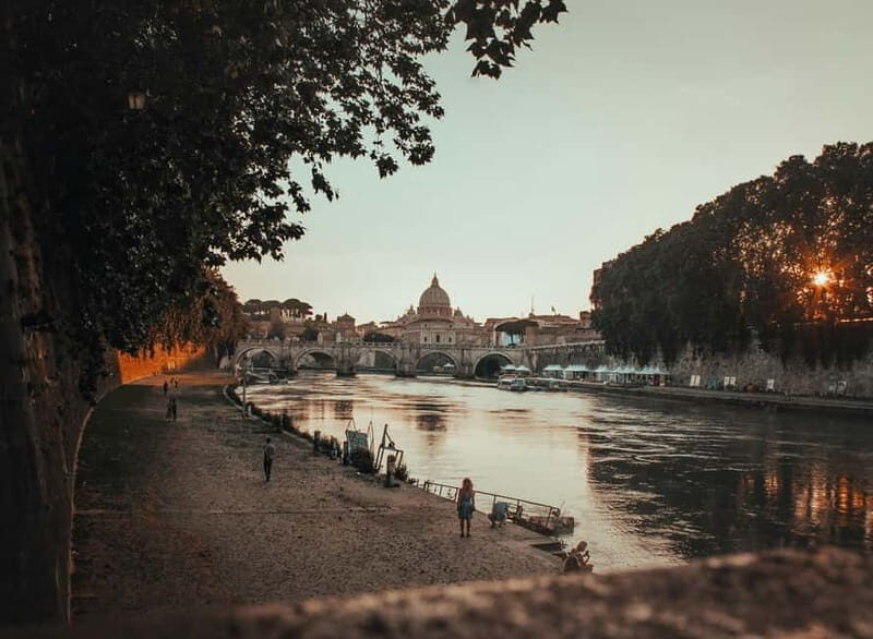 Rome Illuminated. Night Tour in Van - Key Points